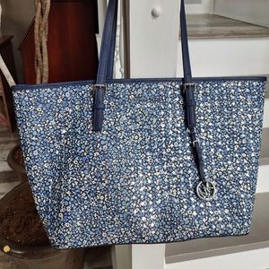 Michael Kors Jet Set Travel Large Carry All Tote